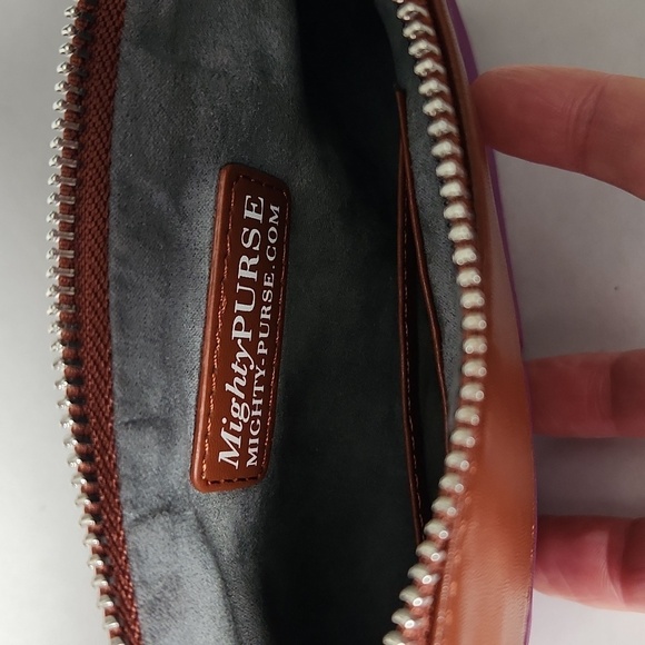 Handbag Butler Mighty Purse Purple Wristlet Wallet Micro USB Phone Charger - Picture 5 of 11